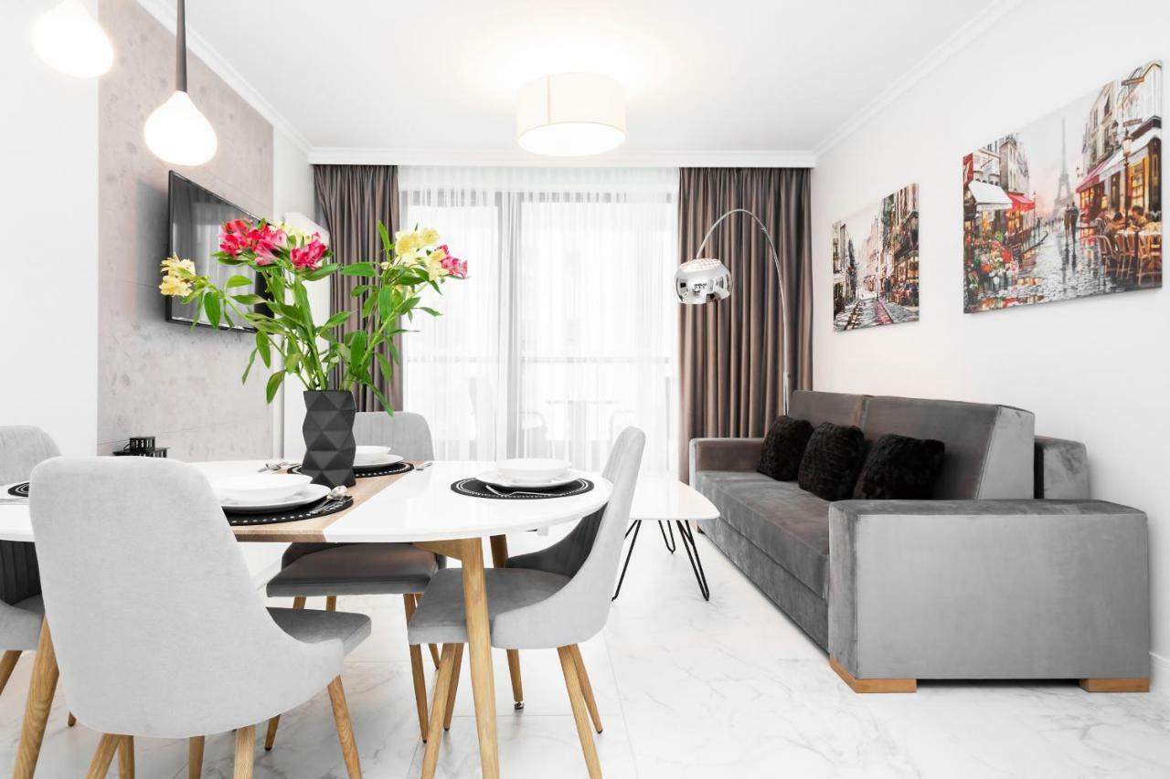 Apartments Warsaw Dzielna By Noclegi Renters Luaran gambar