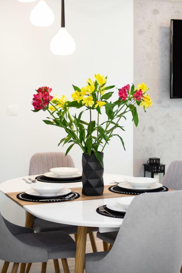 Apartments Warsaw Dzielna By Noclegi Renters Luaran gambar