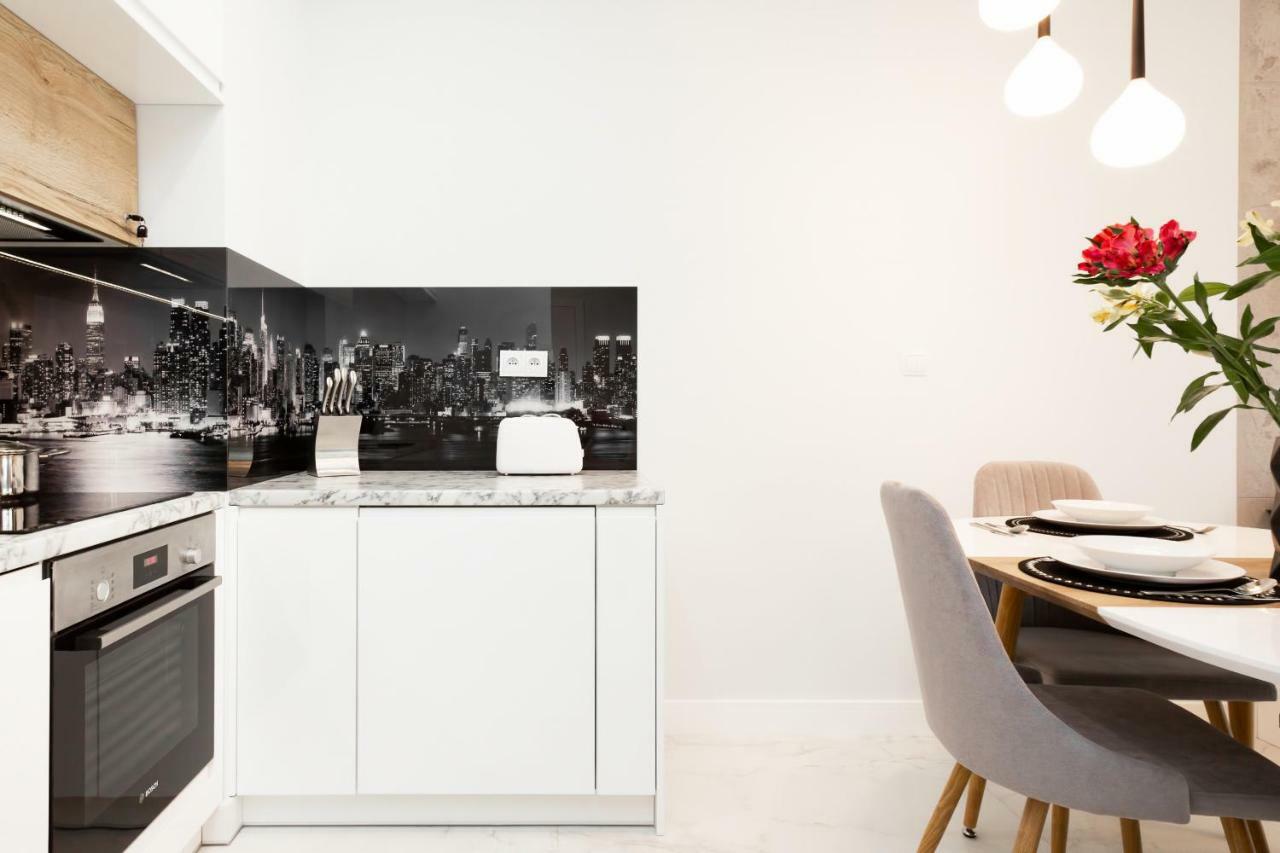 Apartments Warsaw Dzielna By Noclegi Renters Luaran gambar