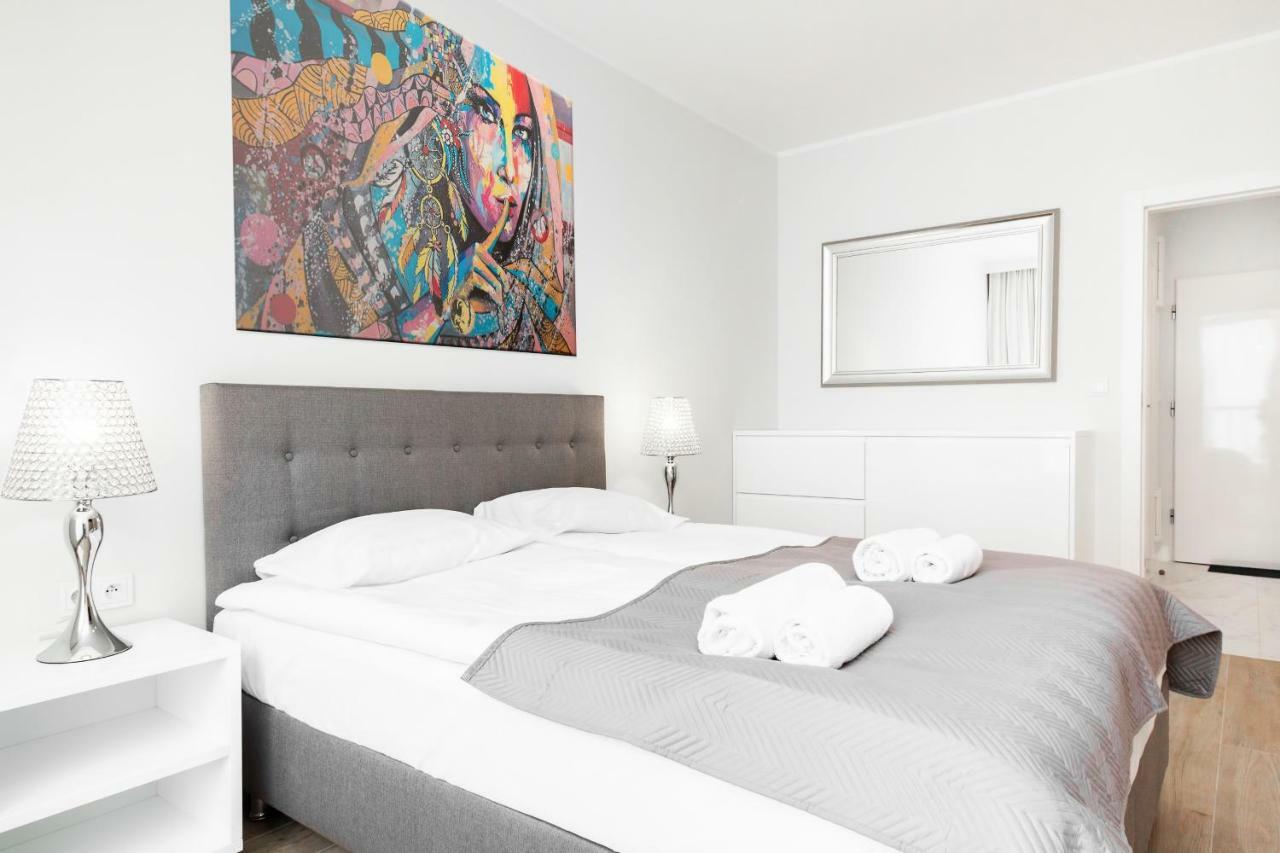 Apartments Warsaw Dzielna By Noclegi Renters Luaran gambar