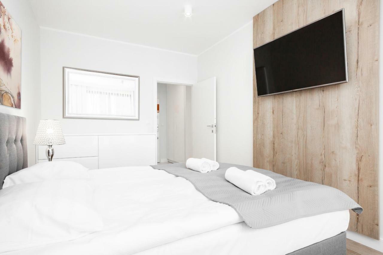 Apartments Warsaw Dzielna By Noclegi Renters Luaran gambar