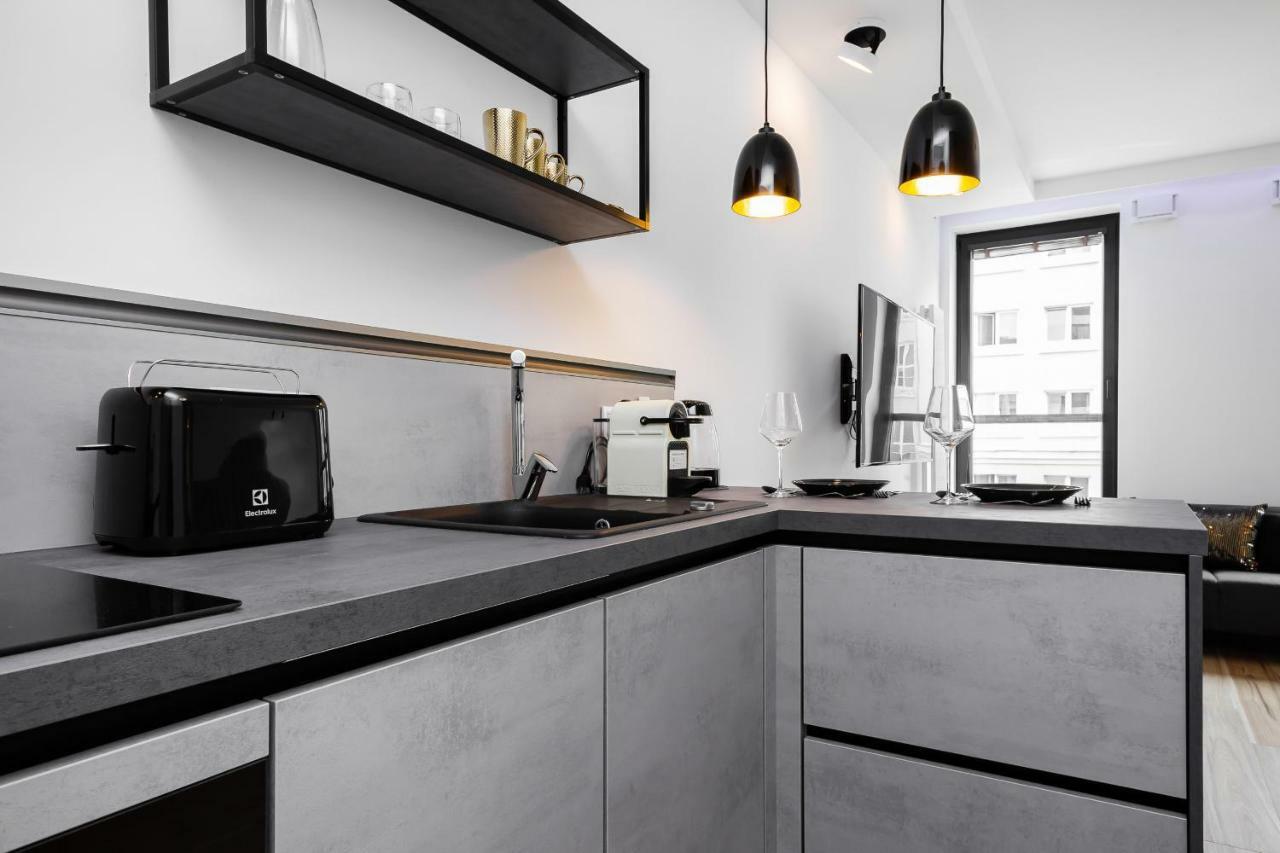 Apartments Warsaw Dzielna By Noclegi Renters Luaran gambar